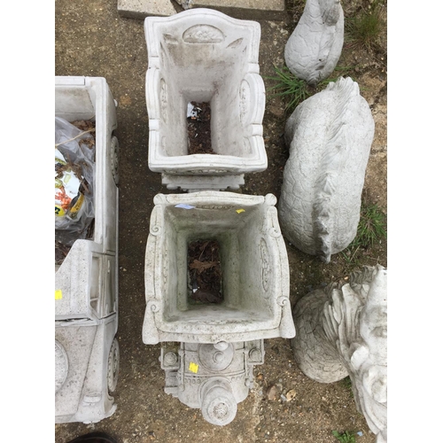 31 - TRAIN & TRUCK GARDEN ORNAMENT