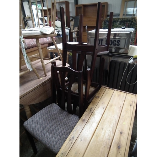 117 - 6 DINING CHAIRS