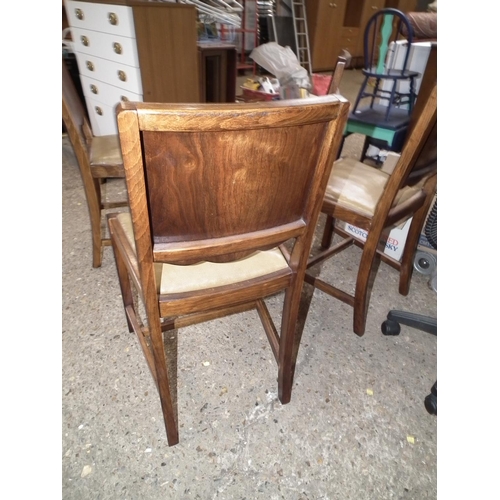 141 - SET OF 4 VINTAGE CHAIRS