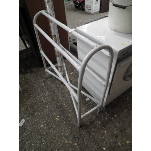 151 - TOWEL RAIL & BLACKOUT BLIND