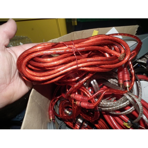 173 - BOX OF AUDIO CABLES ETC