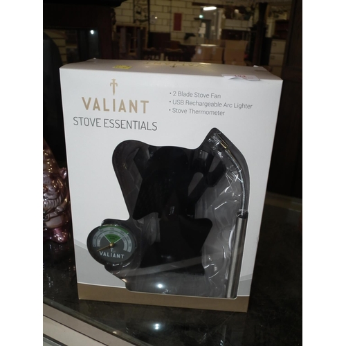 194 - VALIANT STOVE FAN - TO BE INSTALLED BY A QUALIFIED ELECTRICIAN