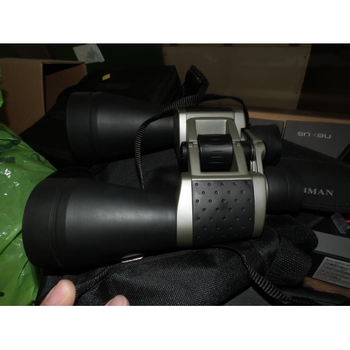 201 - 1 X PAIR OF BINNOCULARS & CAMERA LENS