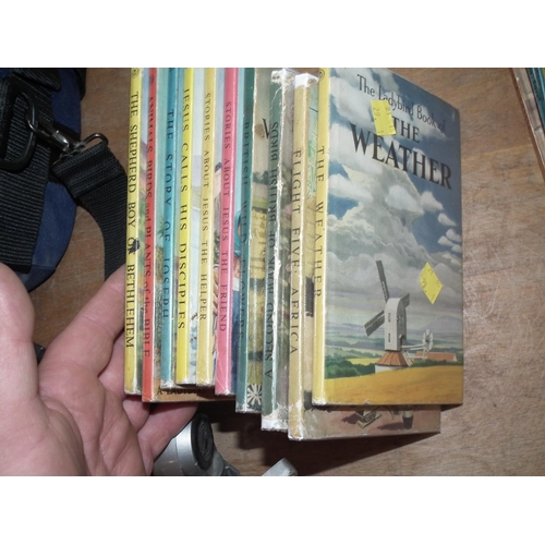 292A - 10 X LADYBIRD BOOKS WITH DUST WRAPPERS