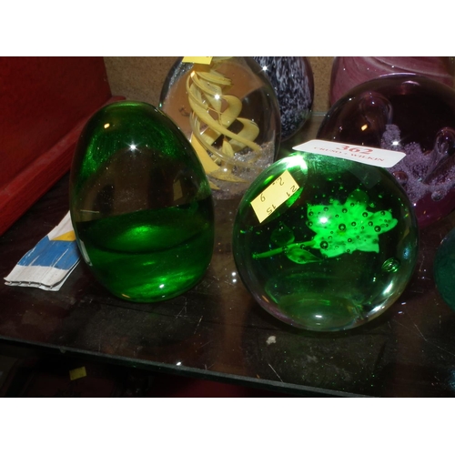 362 - 6 PAPERWEIGHTS (2 X CAITHNESS) + 1 CAITHNESS ATOMISER