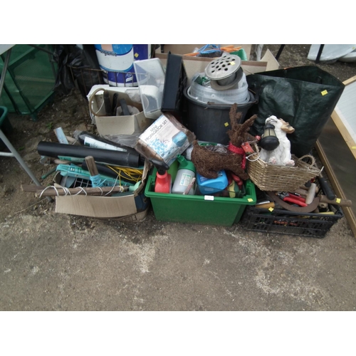 37 - LARGE QUANTITY OF GARDEN MISC. HAND TOOLS, SPRAYER, HOSEPIPE, BITS ETC.