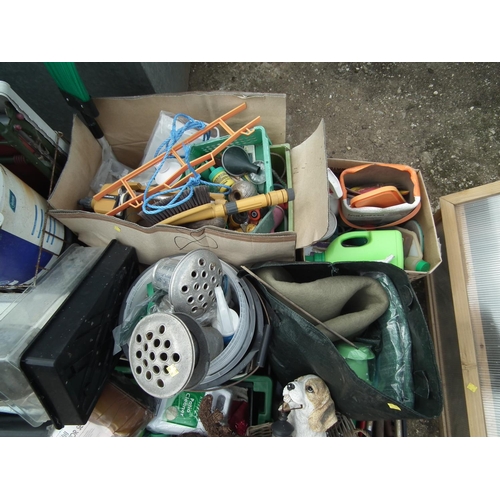 37 - LARGE QUANTITY OF GARDEN MISC. HAND TOOLS, SPRAYER, HOSEPIPE, BITS ETC.