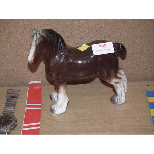 399 - 2 X HORSE ORNAMENTS