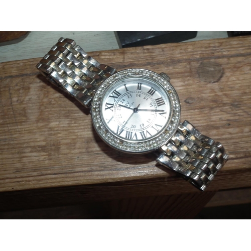 400 - 4 X FASHION WATCHES INC. TOMMY HILFIGER