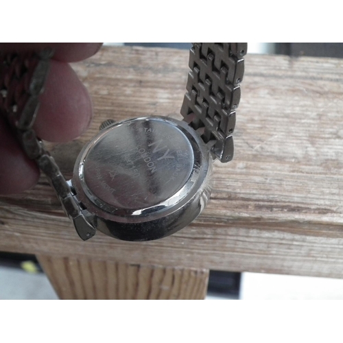 400 - 4 X FASHION WATCHES INC. TOMMY HILFIGER