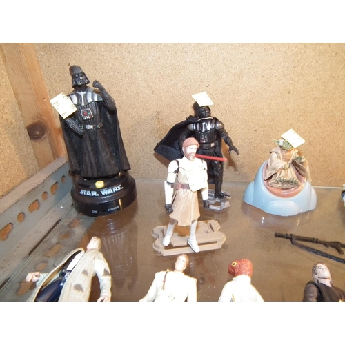 417 - ASSORTMENT OF STAR WARS ACTION FIGURES