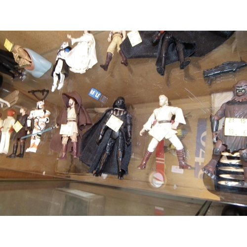 417 - ASSORTMENT OF STAR WARS ACTION FIGURES