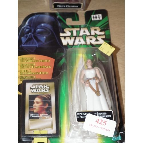 425 - PRINCESS LEIA AND NUTE GUNRAY FIGURES IN BOXES