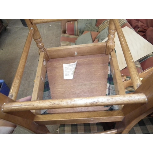 522 - 4 X PINE CHAIRS