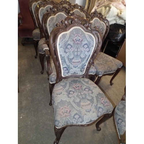 565 - SET OF 8 UPHOLSTERED MAHOGANY DINING CHAIRS