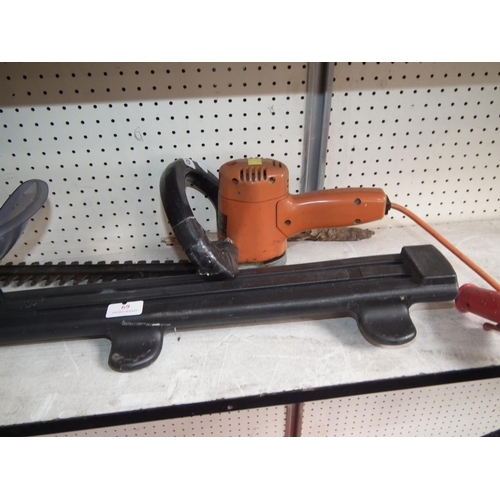 69 - HEDGE TRIMMER X 2 (1 SMALL)