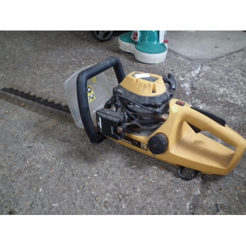 75 - JCB PETROL HEDGE CUTTER