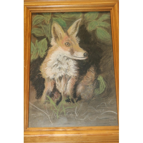 148 - SMALL FRAMED PASTAL DRAWING OF A FOX