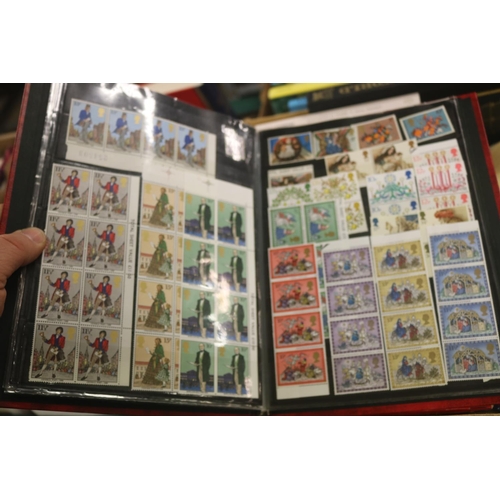 160 - QTY OF STAMPS/STAMP BOOKS