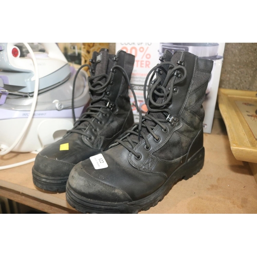 122 - MAGNUM STEEL TOE WORK BOOTS