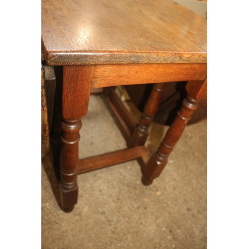 139 - OAK DROP-LEAF TABLE