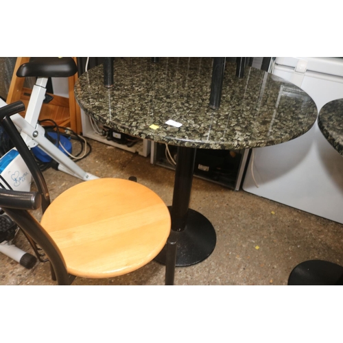 171 - SMALL ROUND MARBLE TABLE & 2 FRANZONI CHAIRS