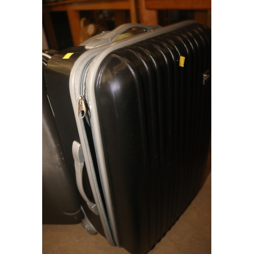 244 - QTY OF VARIOUS SUITCASES