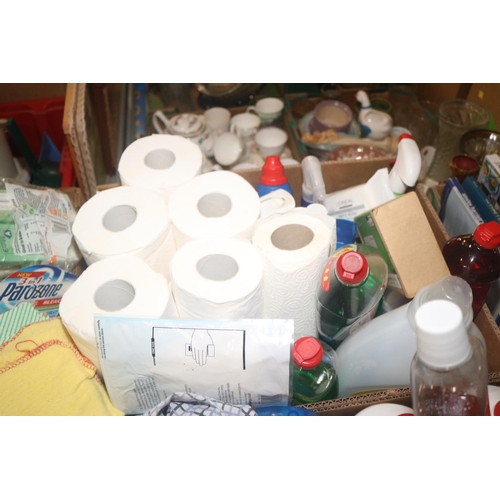 282 - LARGE QTY OF CLEANING PRODUCTS, TOILET ROLLS, LIGHT BULBS ETC.