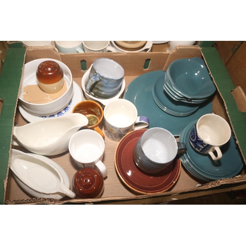 284 - QTY OF VARIOUS CROCKERY & GLASSWARE