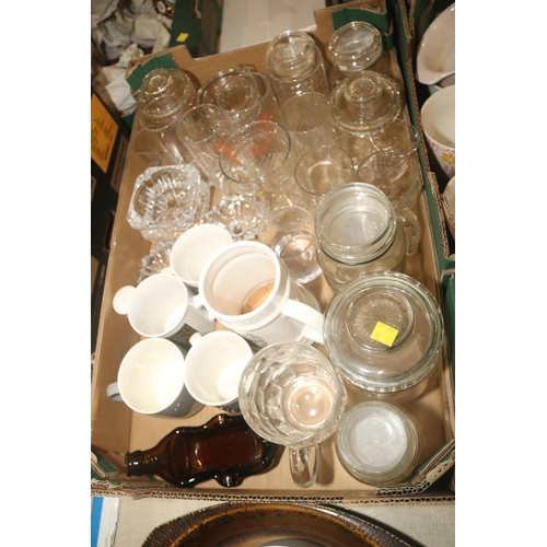 284 - QTY OF VARIOUS CROCKERY & GLASSWARE