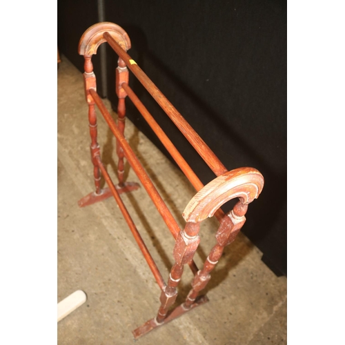 489 - 2 ANTIQUE TOWEL RAILS