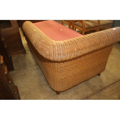 505 - WICKER DAY BED