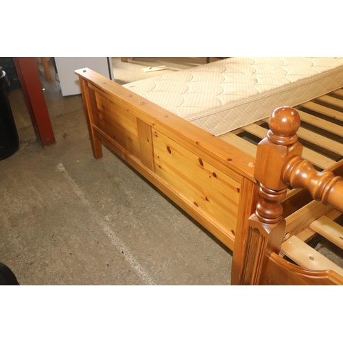 522 - PINE DOUBLE BED FRAME