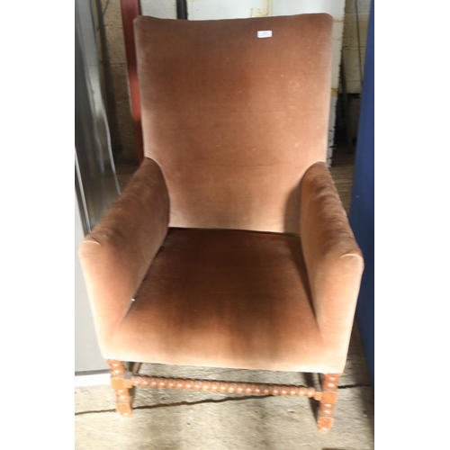 526 - ANTIQUE ARMCHAIR