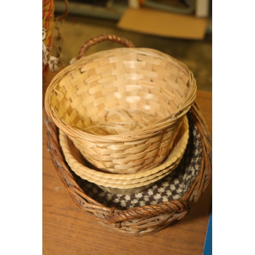 191 - QTY OF BASKETS ETC.
