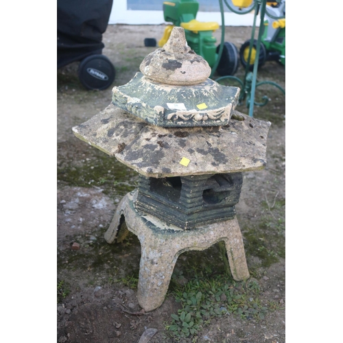 28 - CHINESE/JAPANESE STYLE GARDEN PAGODA ORNAMENT
