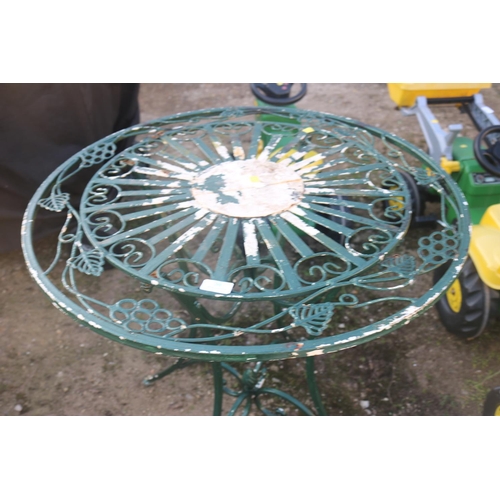 30 - METAL GARDEN TABLE