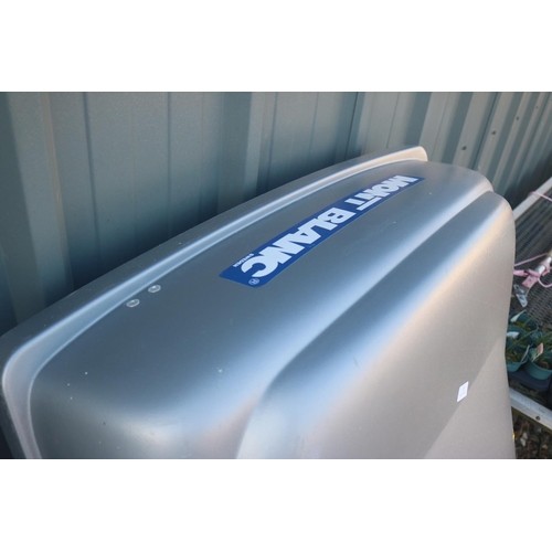 5 - MONT BLANC ROOF BOX PLUS ROOF BARS, LOCKS AND KEYS
