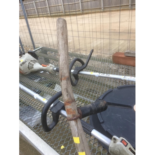 15A - VINTAGE SCYTHE