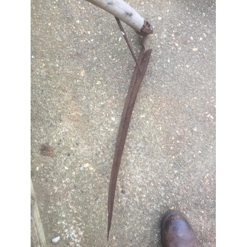 15A - VINTAGE SCYTHE