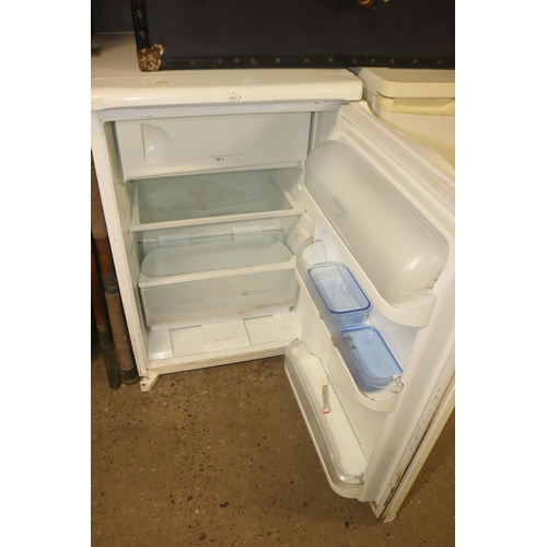 174 - HOTPOINT FRIDGE - WARRANTED UNTIL NOON TUES FOLLOWING THE ABOVE SALE