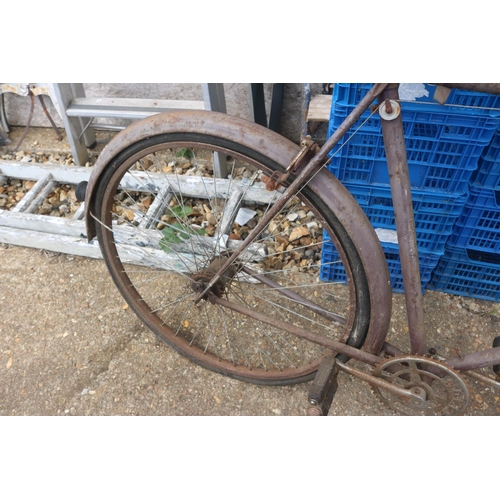 19 - VINTAGE HOPPER BIKE