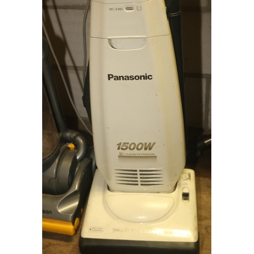 221 - PANASONIC 1500W UPRIGHT VACUUM - WARRANTED UNTIL NOON TUES FOLLOWING THE ABOVE SALE