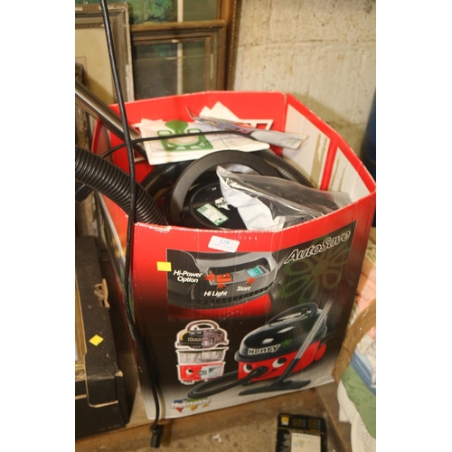 228 - HENRY HOOVER IN BOX ETC - WARRANTED UNTIL NOON TUES FOLLOWING THE ABOVE SALE