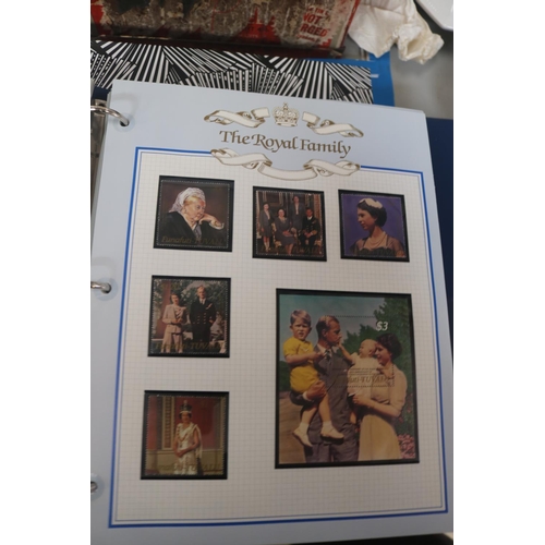 579 - ROYAL FAMILY SPECIAL STAMP ALBUM