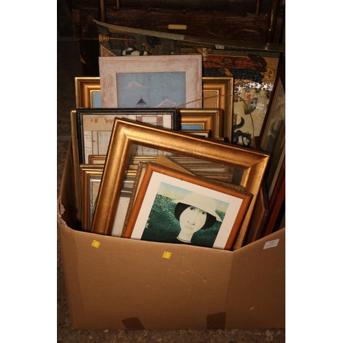 122 - LARGE QTY OF FRAMED PICTURES/PRINTS/FRAMES