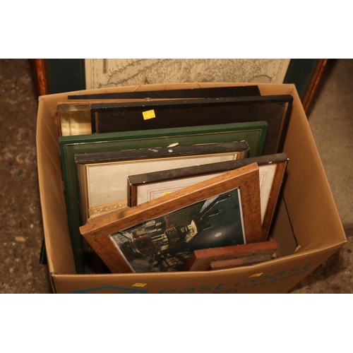 122 - LARGE QTY OF FRAMED PICTURES/PRINTS/FRAMES