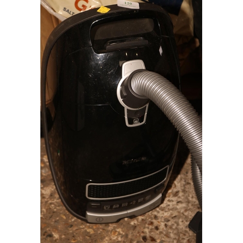 129 - MIELE AIRTAG HOOVER - WARRANTED UNTIL NOON TUES FOLLOWING THE ABOVE SALE