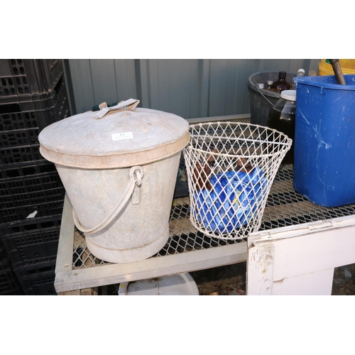 13 - GALVANIED BUCKET WITH LID A COVER