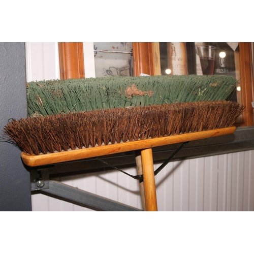 148 - 1 X YARD BRUSH